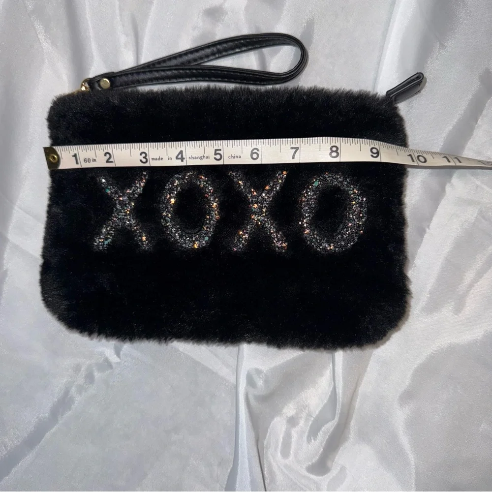 XOXO super cute